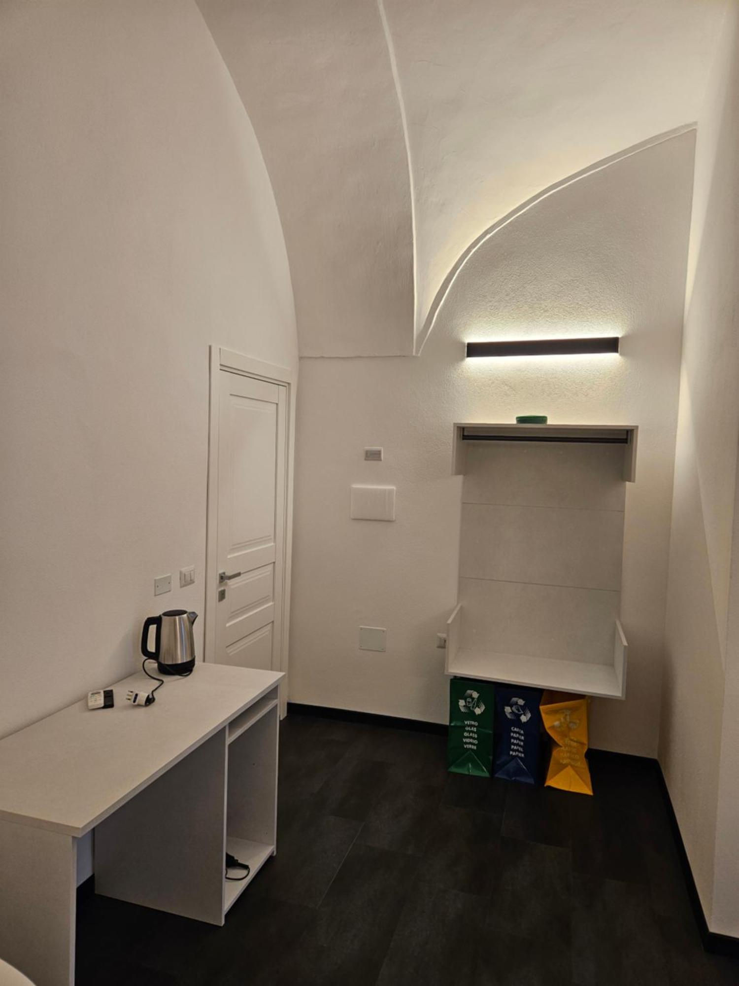 La Dama Del Castello Hotell Bosa Exteriör bild