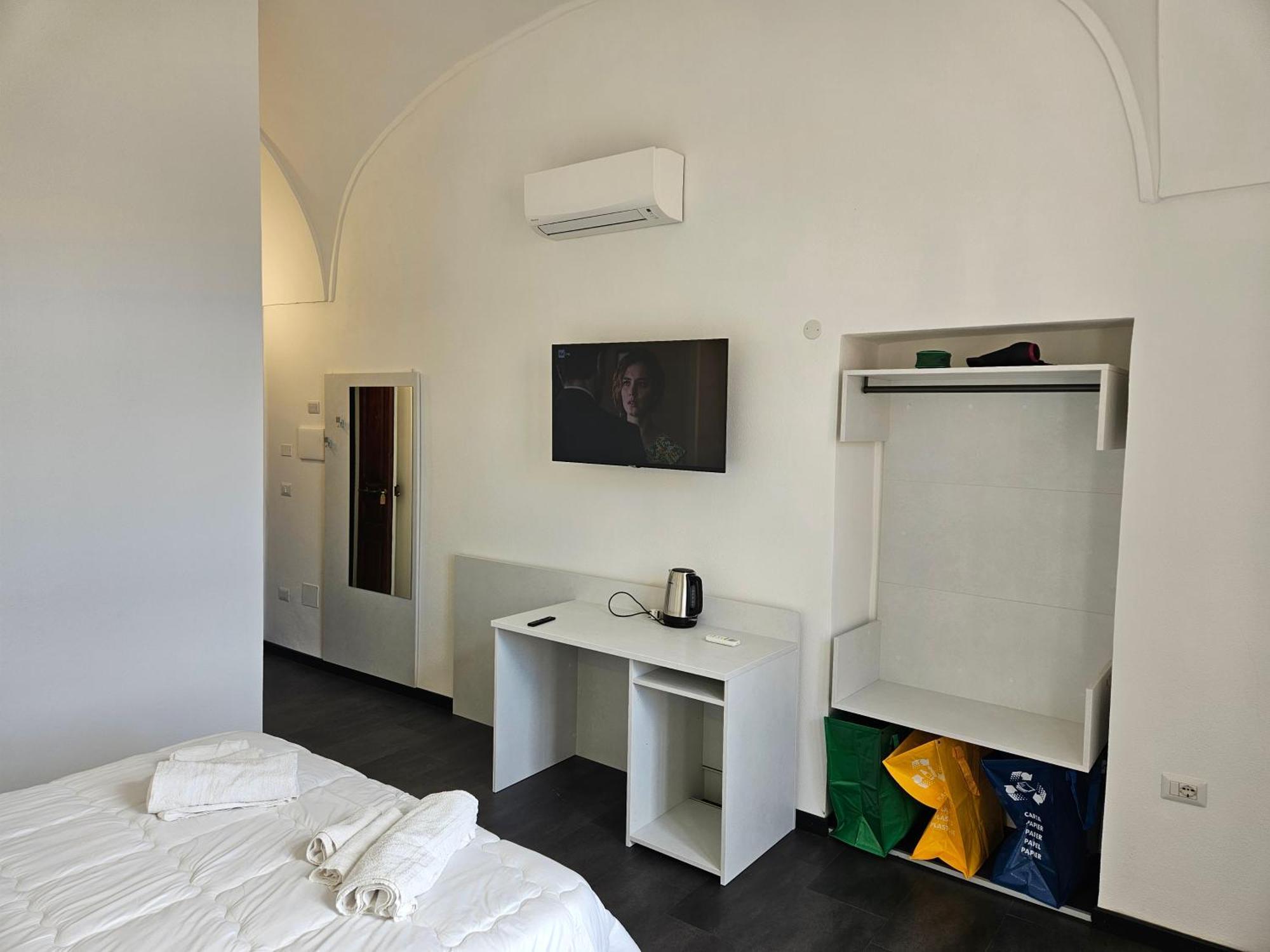 La Dama Del Castello Hotell Bosa Exteriör bild