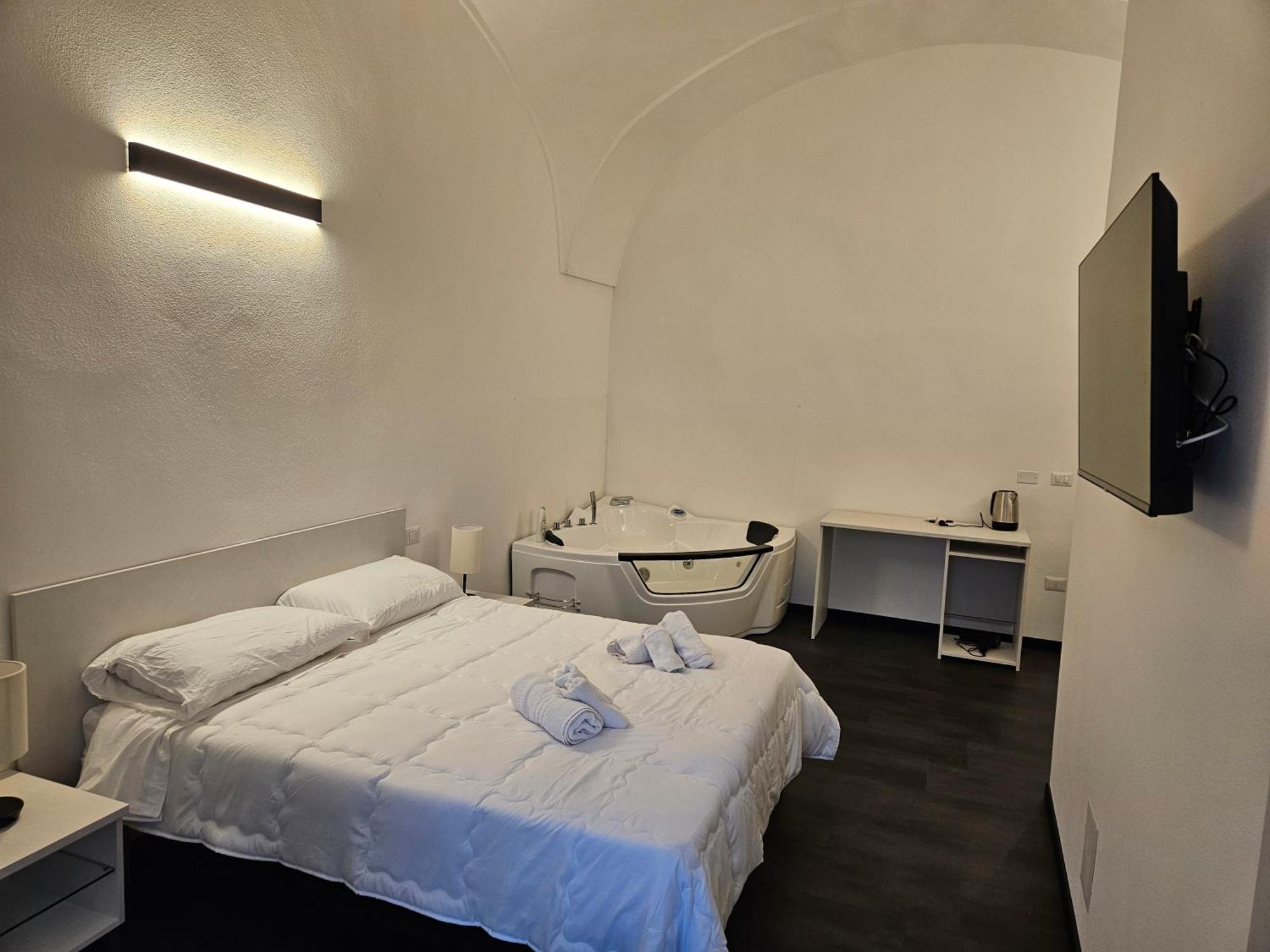 La Dama Del Castello Hotell Bosa Exteriör bild