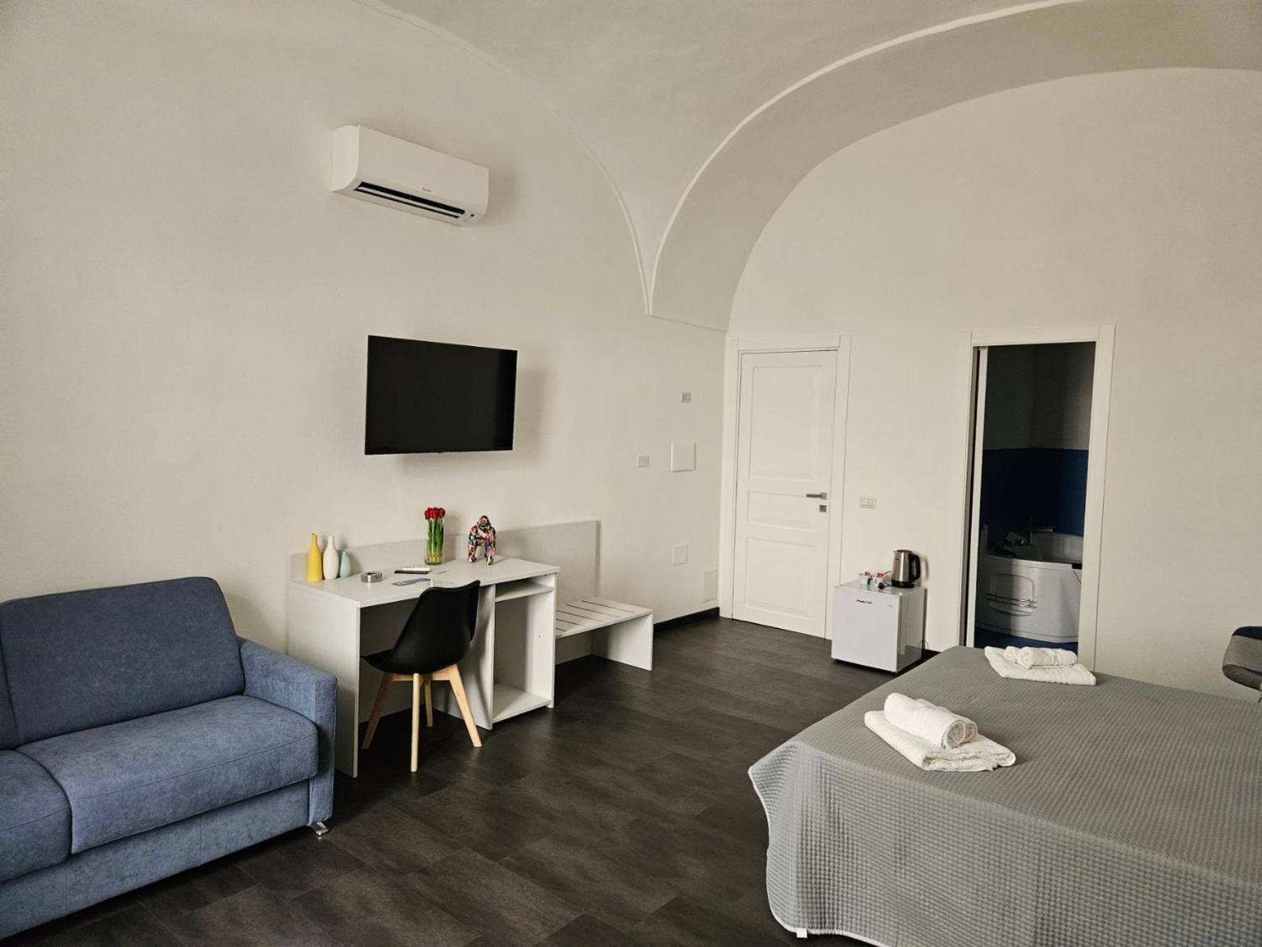 La Dama Del Castello Hotell Bosa Exteriör bild
